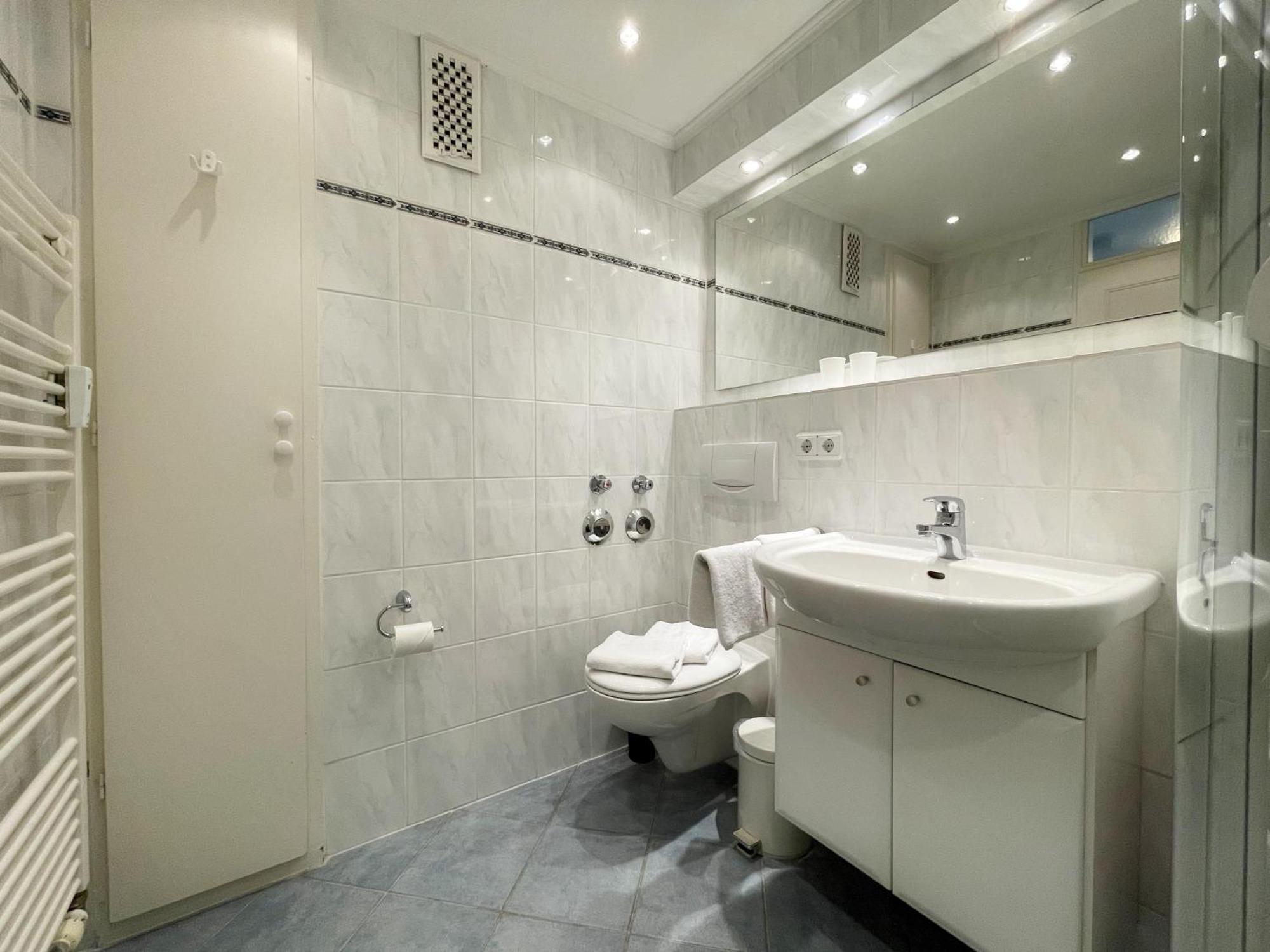 Haus Metropol App 145 Direkt Am Strand 2 Mit Balkon Cityblick เวสเทอร์แลนด์ ภายนอก รูปภาพ
